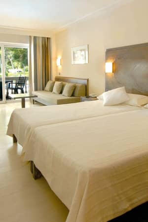 Beach Club Dormitorio1