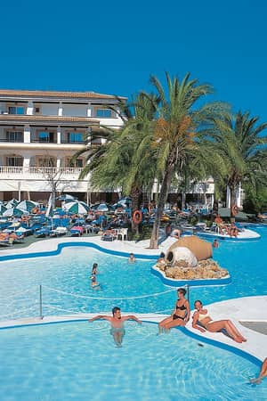 Beach Club California pool 2
