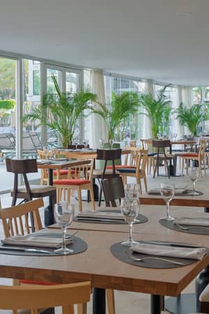 Cap Roig buffet restaurant at H10 Casa del Mar