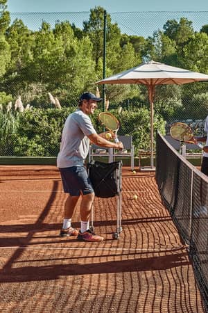 Tennis at Ikos Resorts – coaching session