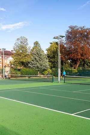 The Lensbury - 5D4 2682