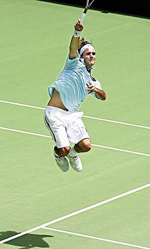 Roger Federer smash