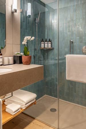 Bathroom in a Hyatt Regency Vilamoura Algarve guest room