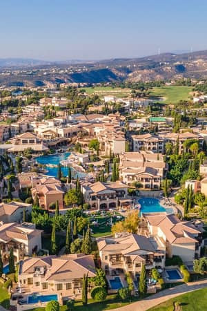 Aphrodite Hills Hotel AH Hotel and Hole 8 and 9